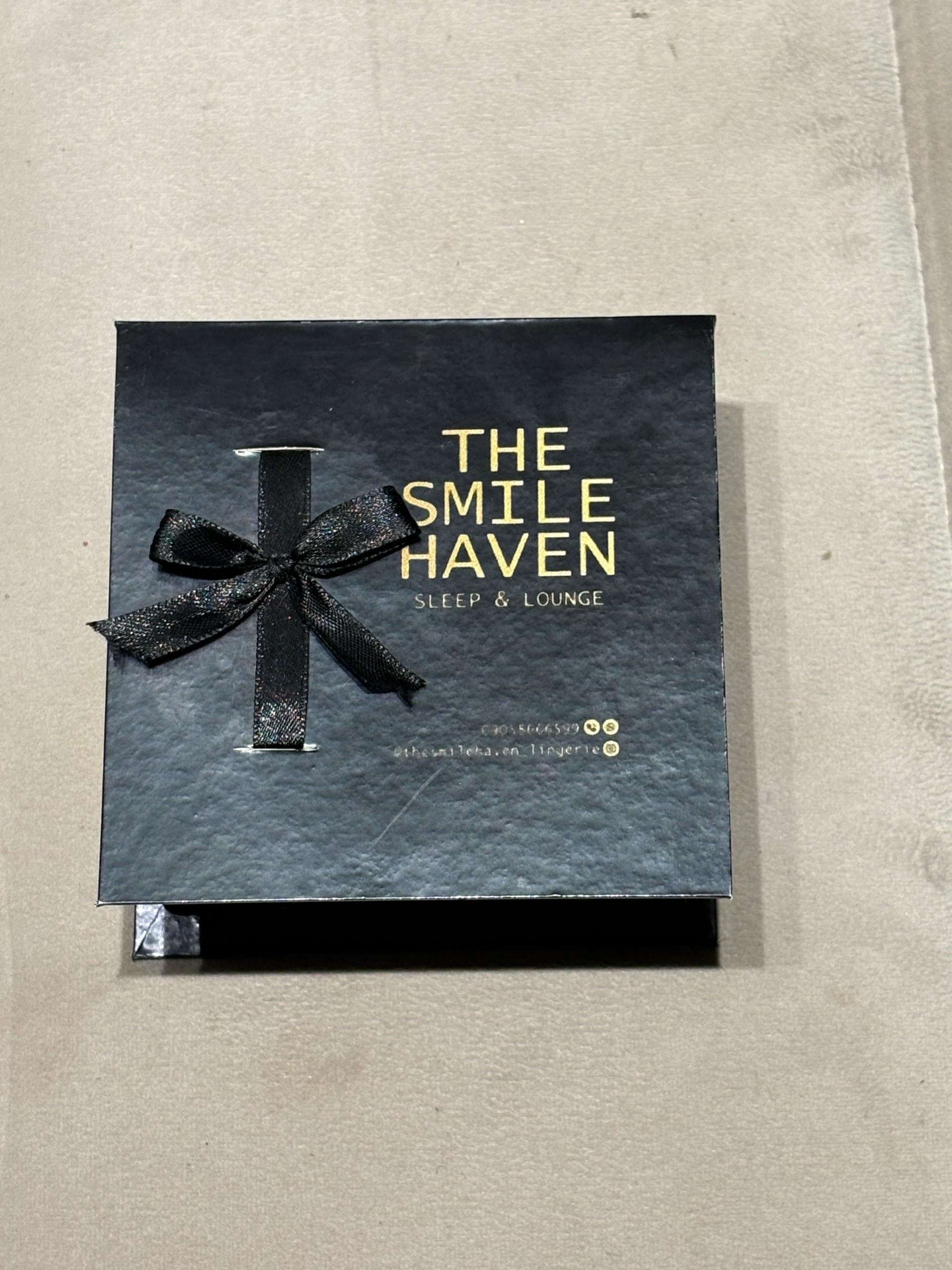 Queen essentials box